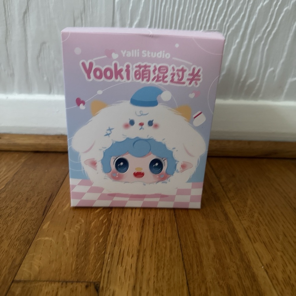 Yalli Studio Vooki Pink and White Box